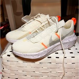 NIKE REACT - size 8 women’s
